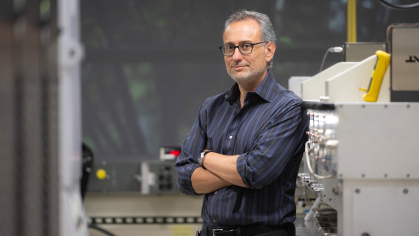 Glenn G. Amatucci (SOE ’92 ’93 ’95), Professor of Material Sciences and Engineering, in his lab at the Energy Storage Research Group