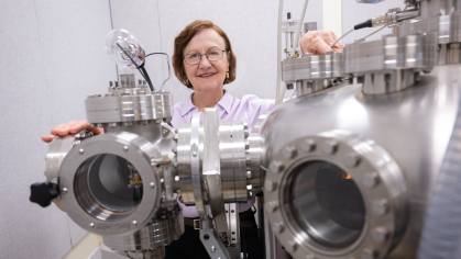 Eva Andrei in her lab