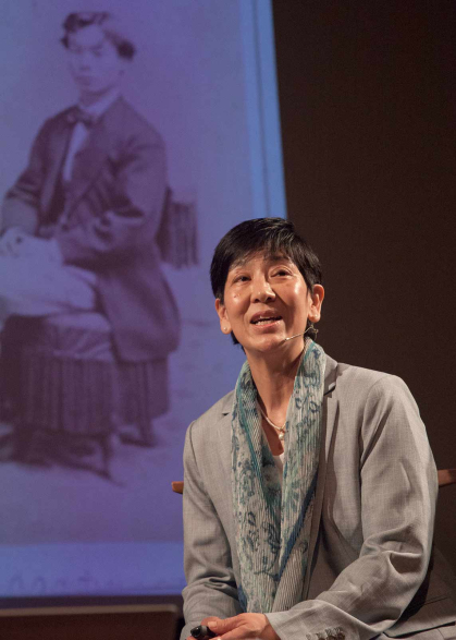 Haruko Wakabayashi, an associate teaching professor at Rutgers, speaks at a Japan Society.