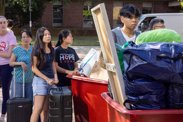 Move-in day at the Honors College is a student and family affair.